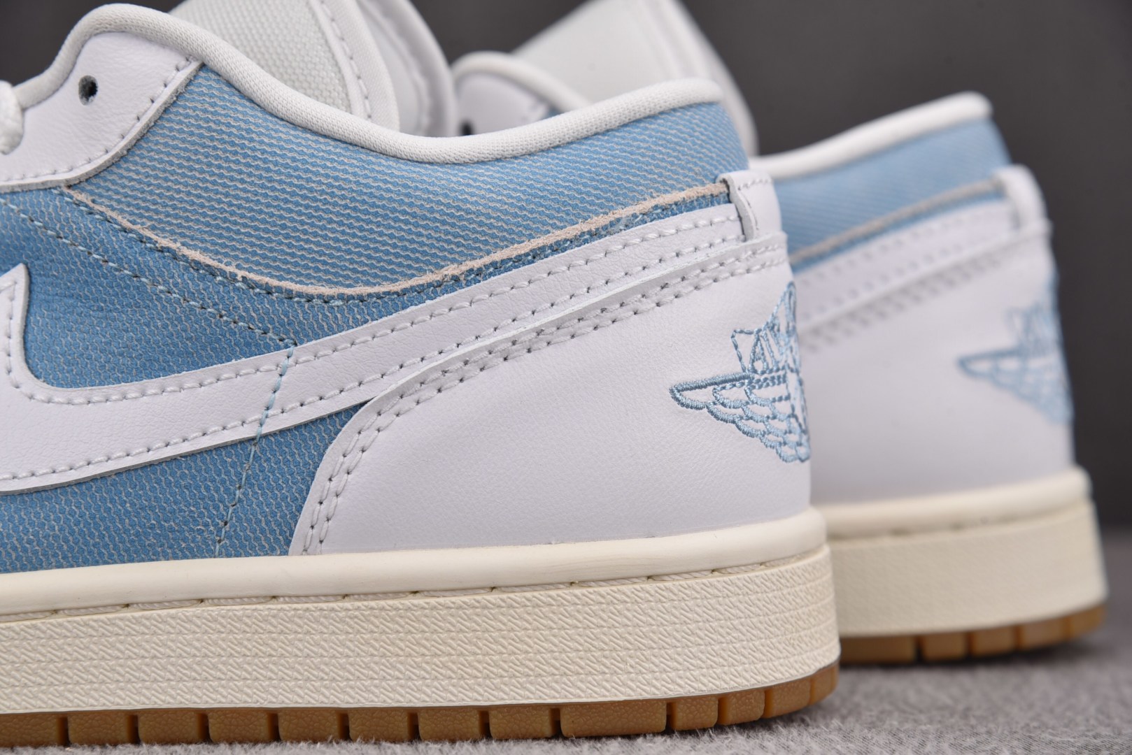 AJ low低帮 尺码:40-46纯原版出品-WMNS Air Jordan 1 Low SE Deni