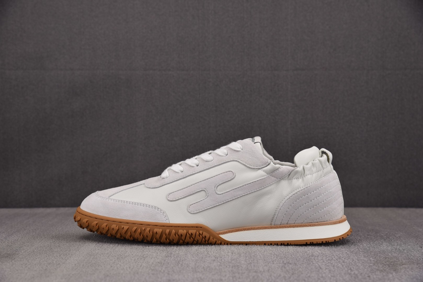 爱马仕 尺码:35-45纯原出品-HERMES Jet 白色 YZ023-6尺码 35 36 37 38