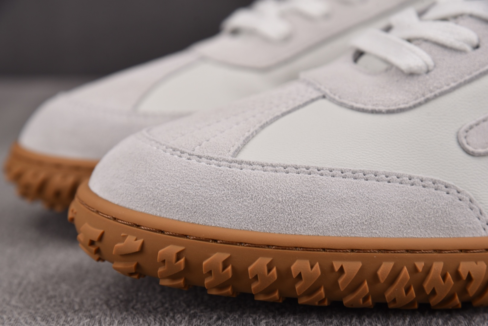 爱马仕 尺码:35-45纯原出品-HERMES Jet 白色 YZ023-6尺码 35 36 37 38