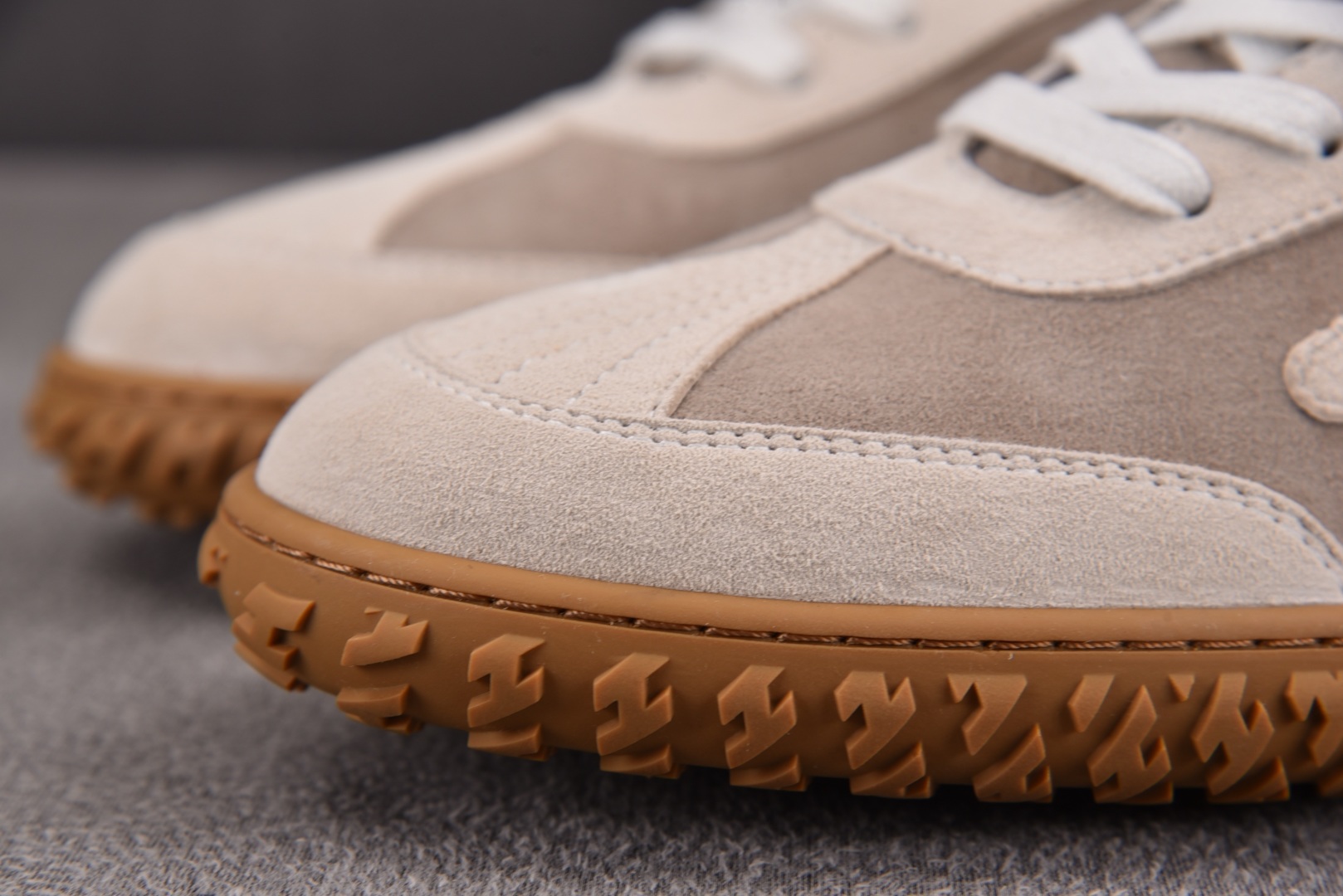 爱马仕 尺码:35-45纯原出品-HERMES Jet 米白棕 YZ023-6尺码 35 36 37 3