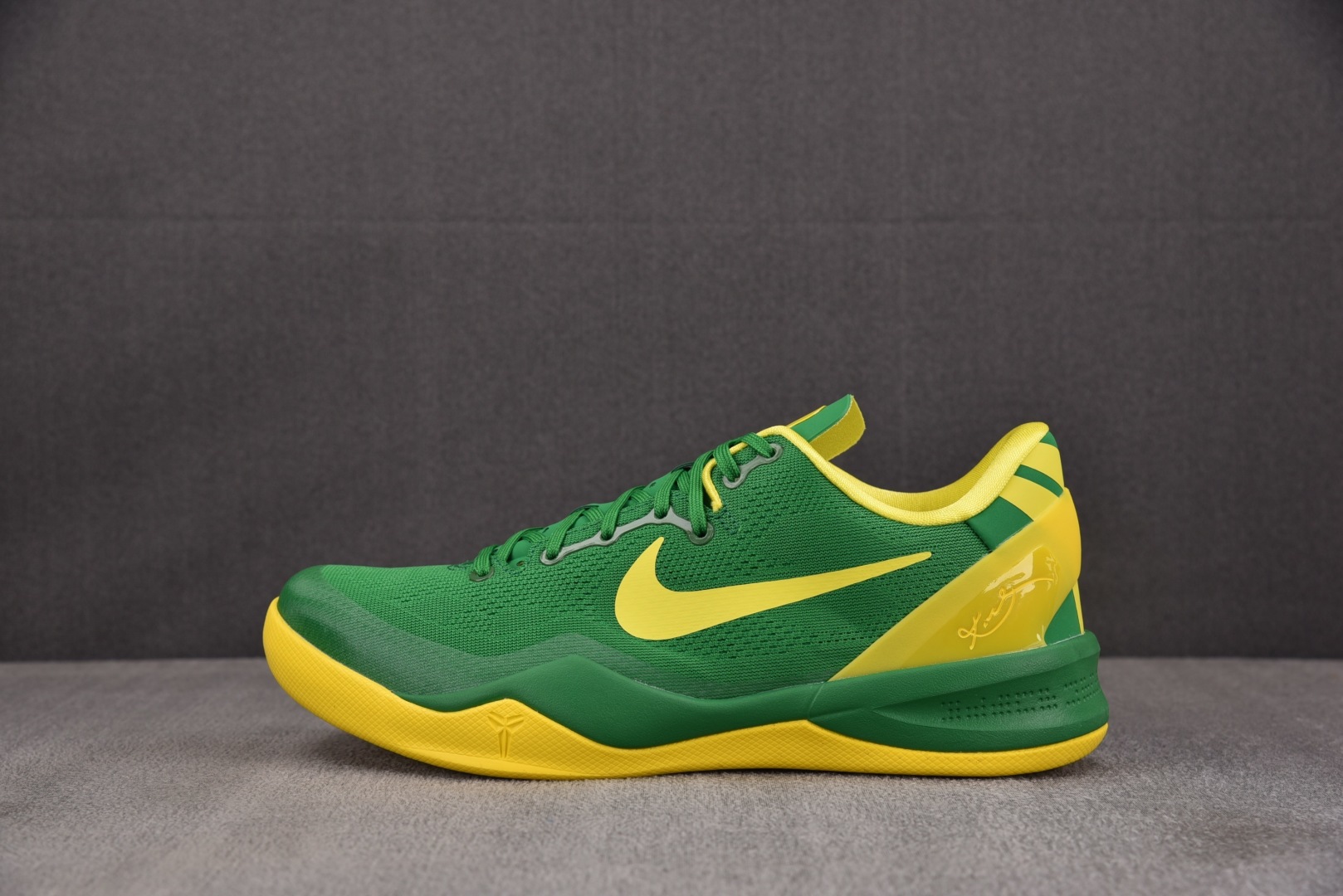 科比6 尺码:40-50.5纯原版出品- Zoom Kobe Ⅷ System 科比8代 俄勒冈黄绿鸭子
