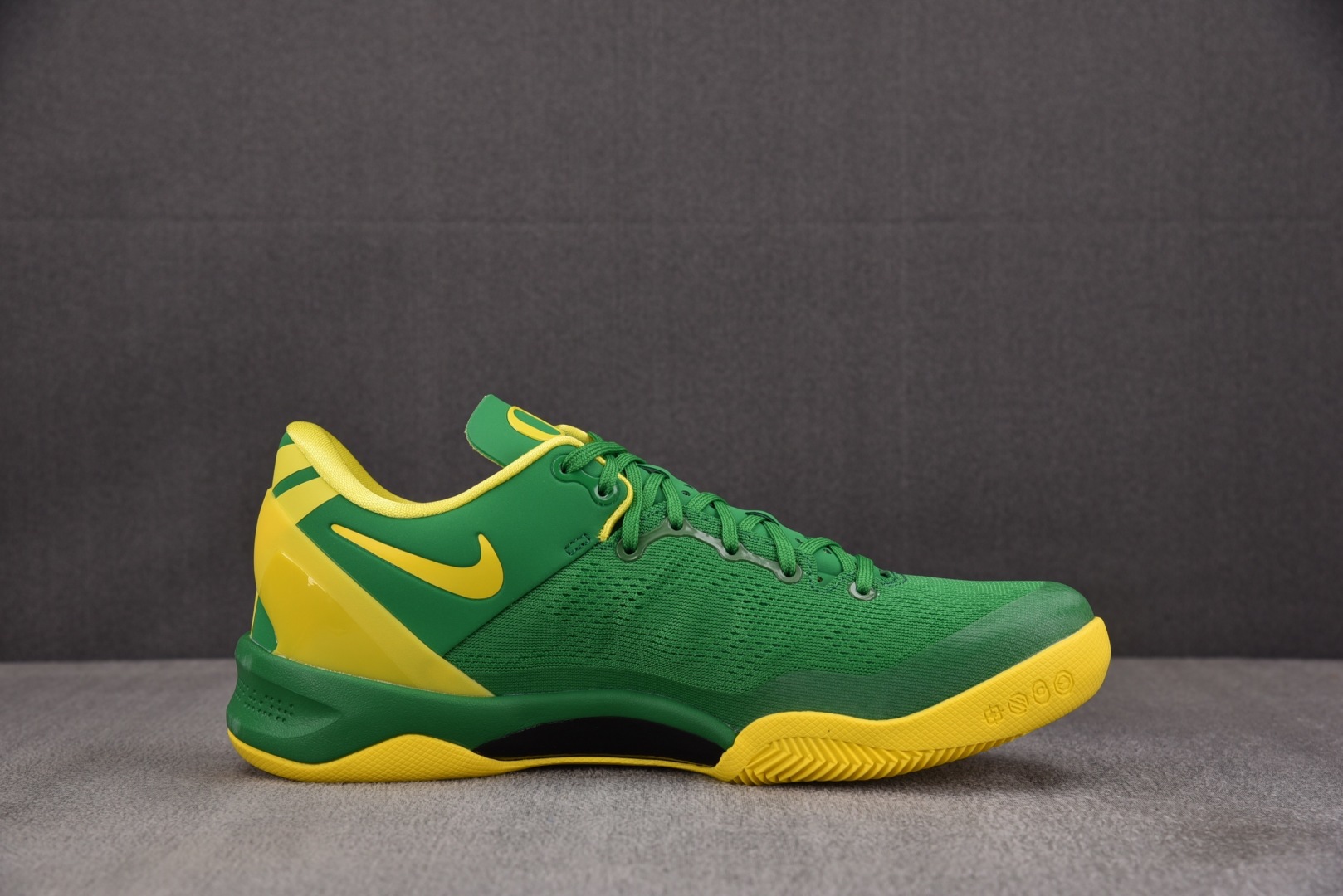 科比6 尺码:40-50.5纯原版出品- Zoom Kobe Ⅷ System 科比8代 俄勒冈黄绿鸭子