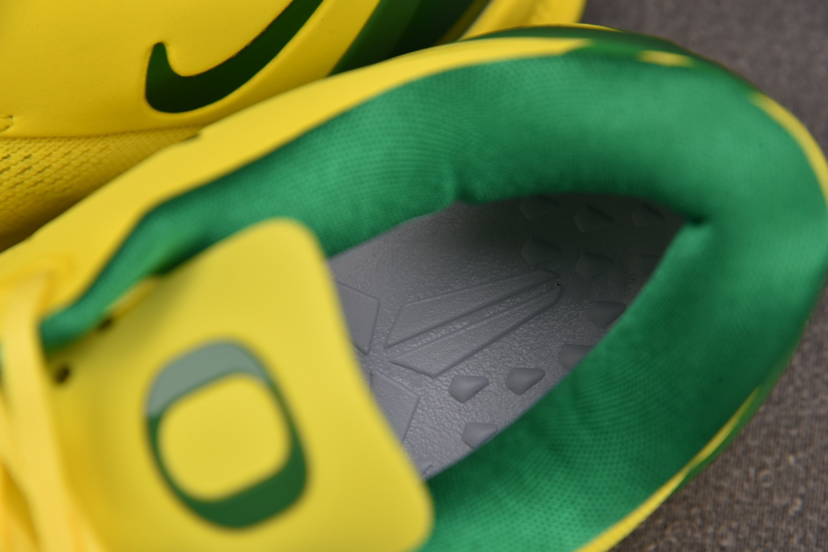 科比 尺码:40-48.5 福利特价纯原版出品-Kobe Oregon Ducks PE PACK 黄绿