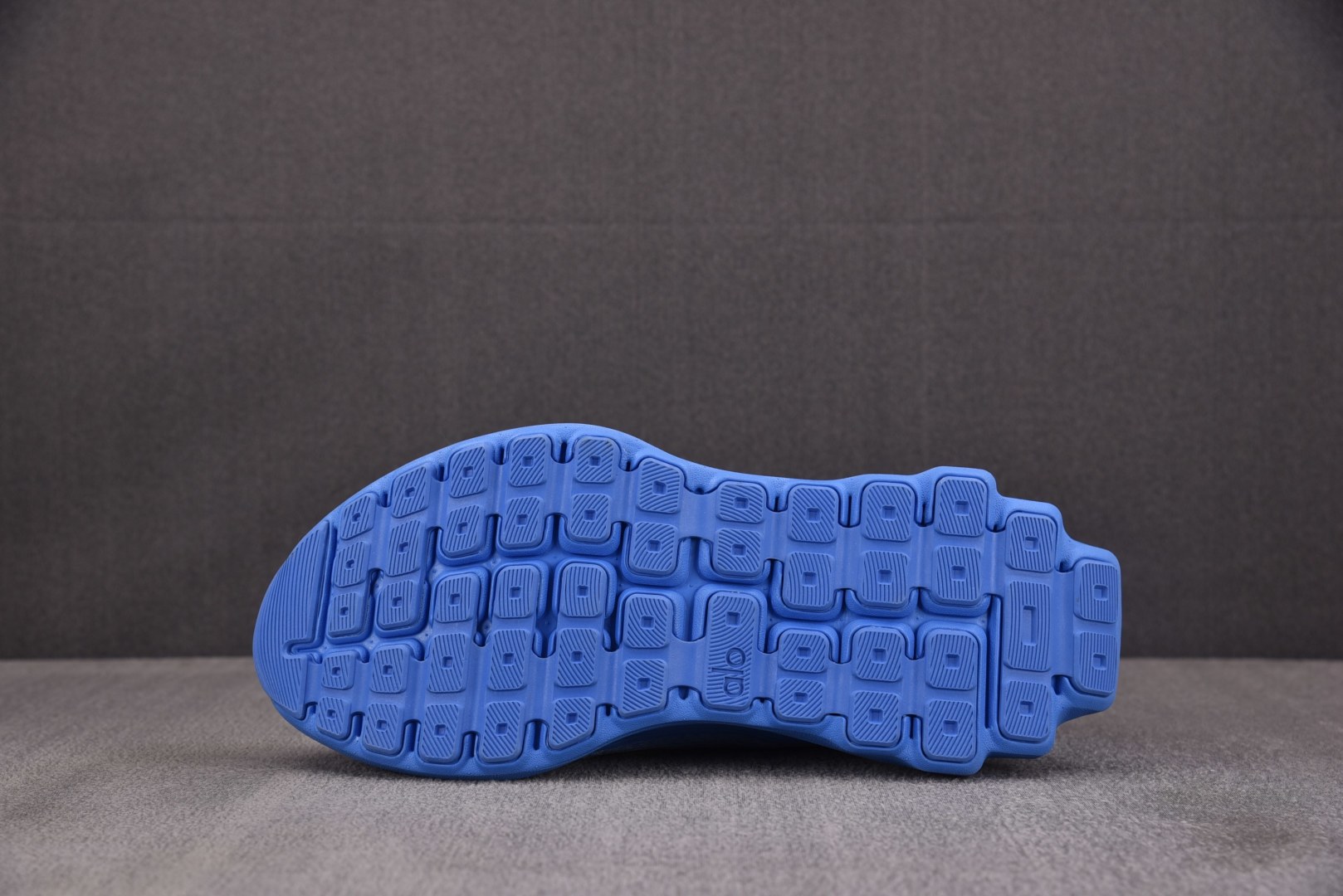 Alo 尺码:36-45纯原出品-Alo Yoga Alo Runner 蓝色 YZ014尺码：40 4
