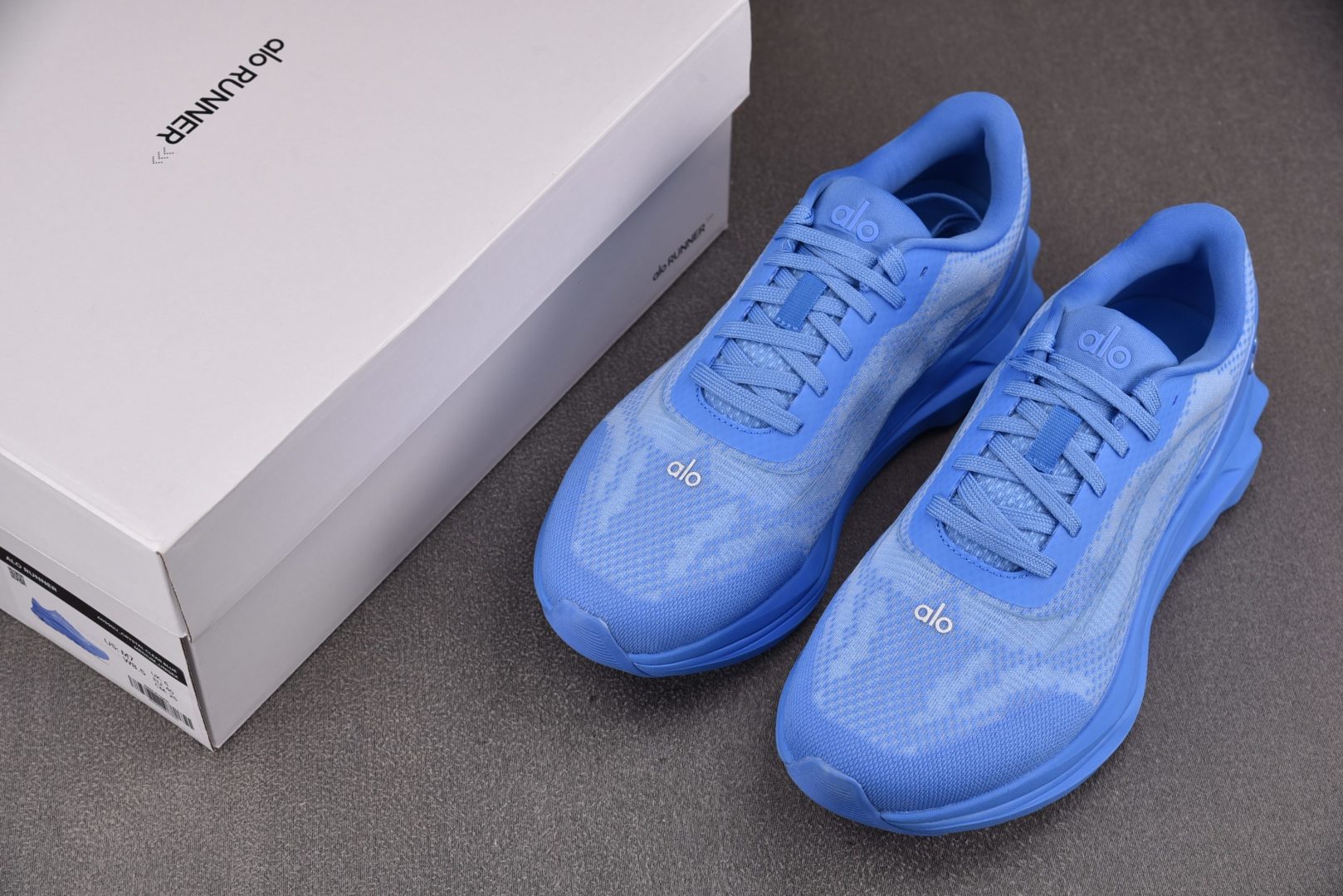 Alo 尺码:36-45纯原出品-Alo Yoga Alo Runner 蓝色 YZ014尺码：40 4