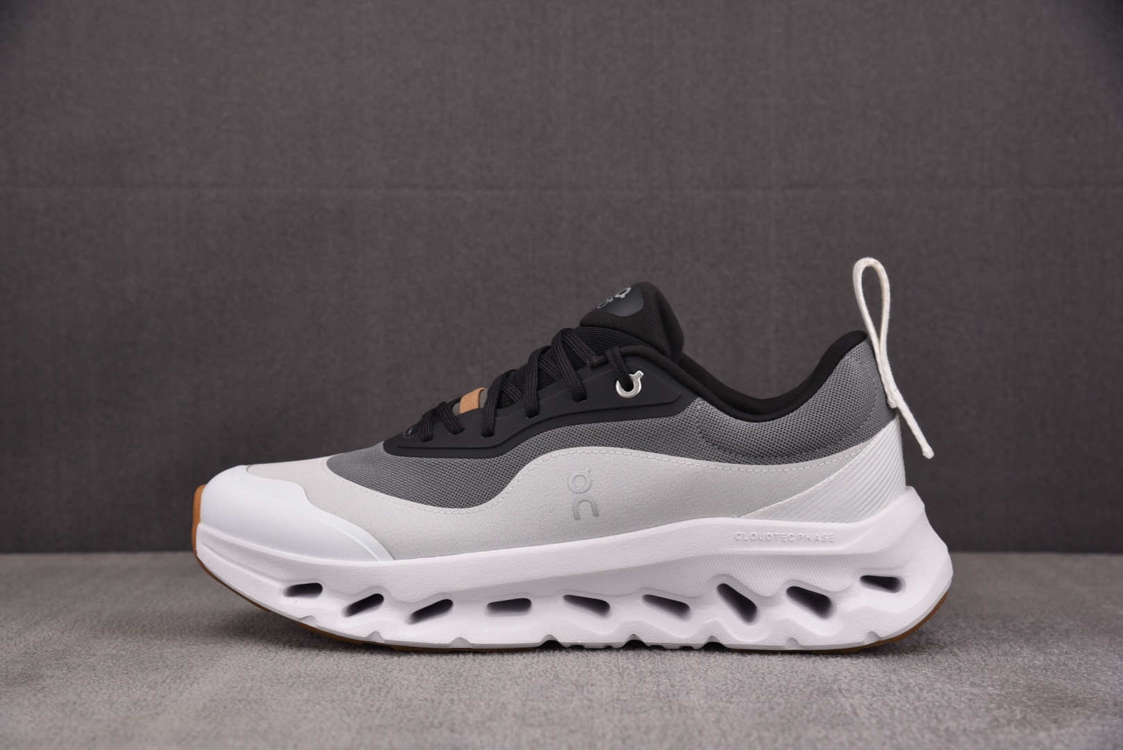 昂跑 尺码:36-45纯原出品-LOEWE x On Cloudtilt 2 看图 YZ004尺码：36