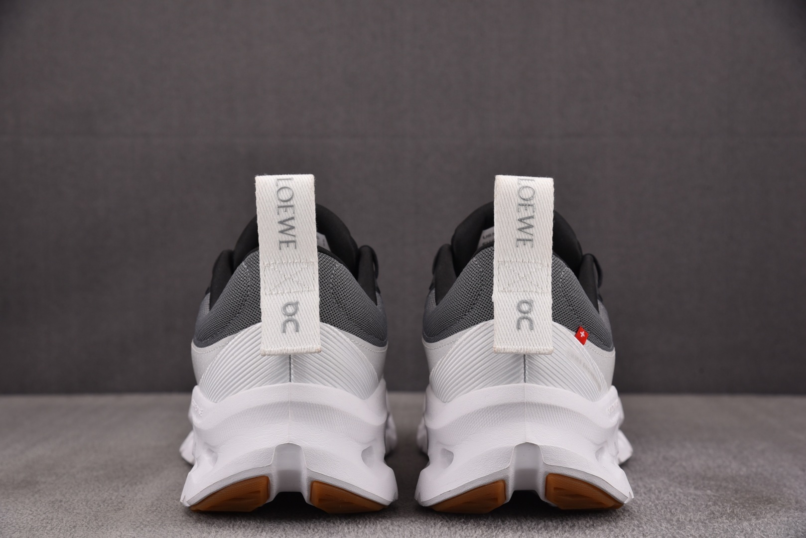 昂跑 尺码:36-45纯原出品-LOEWE x On Cloudtilt 2 看图 YZ004尺码：36