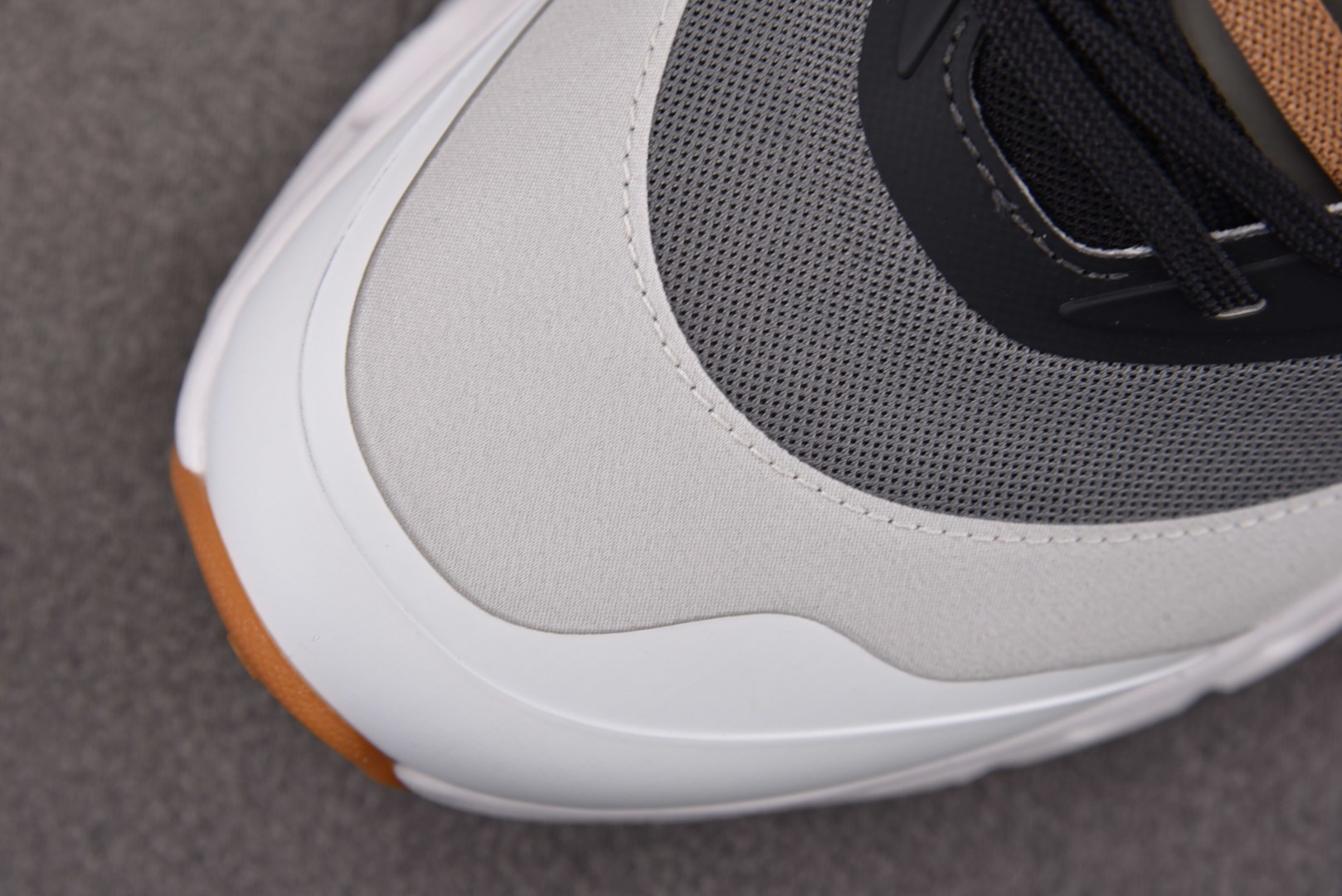 昂跑 尺码:36-45纯原出品-LOEWE x On Cloudtilt 2 看图 YZ004尺码：36