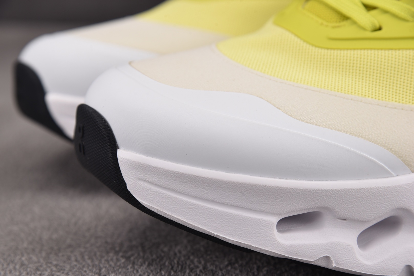 昂跑 尺码:36-45纯原出品-LOEWE x On Cloudtilt 2 看图 YZ004尺码：36