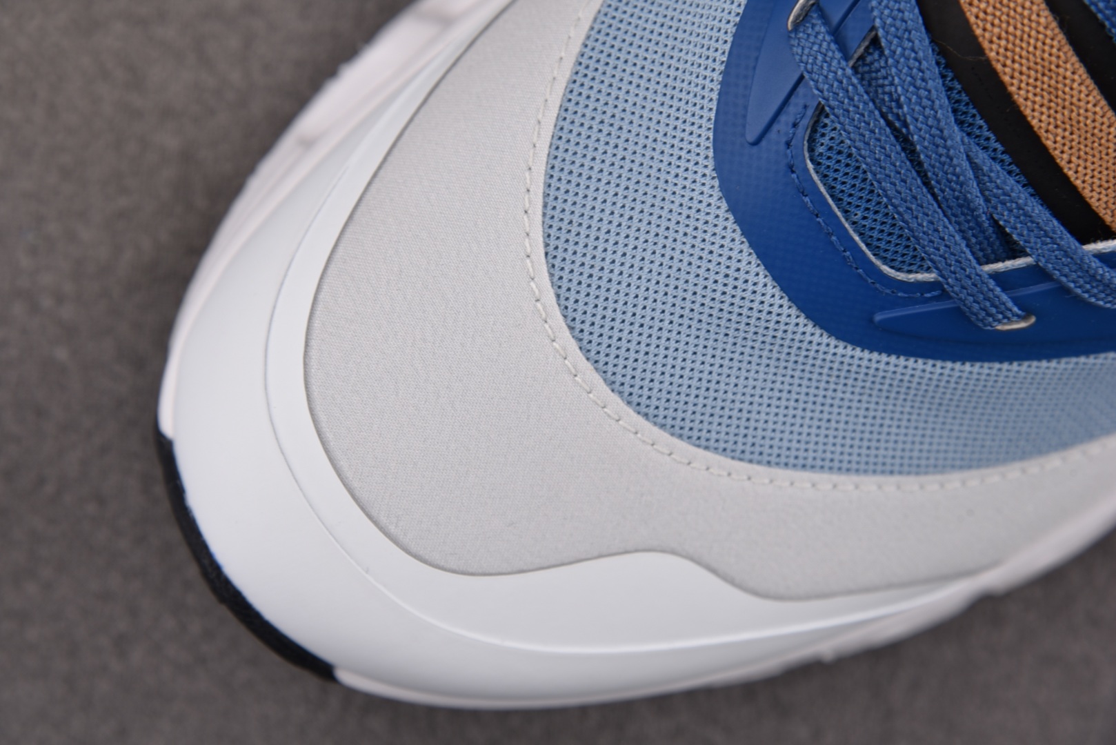 昂跑 尺码:36-45纯原出品-LOEWE x On Cloudtilt 2 看图 YZ004尺码：36