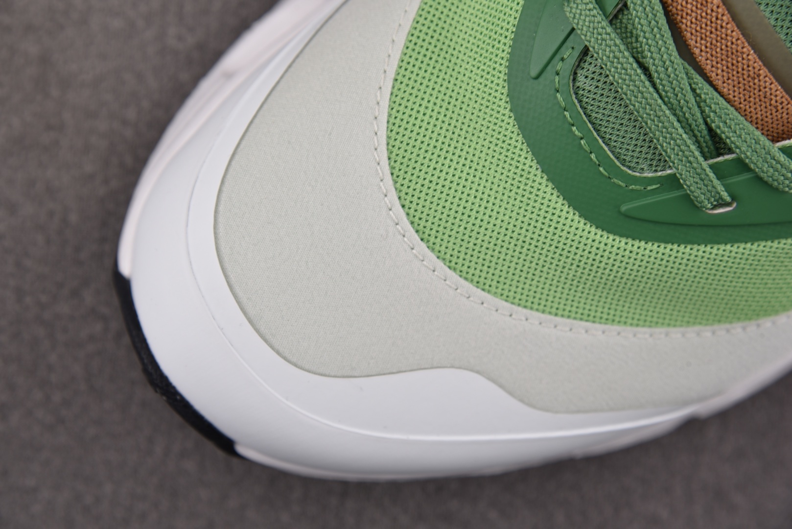 昂跑 尺码:36-45纯原出品-LOEWE x On Cloudtilt 2 看图 YZ004尺码：36