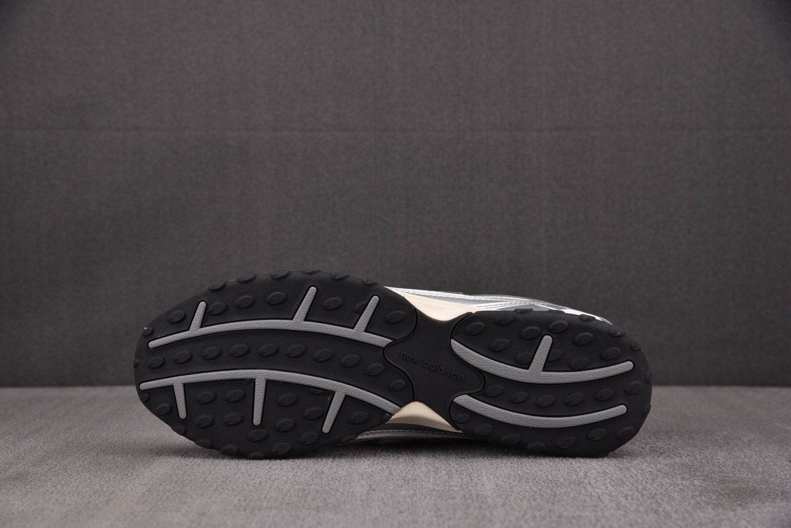 NB204 尺码:36-44.5纯原出品-New Balance 204L Silver Metalli