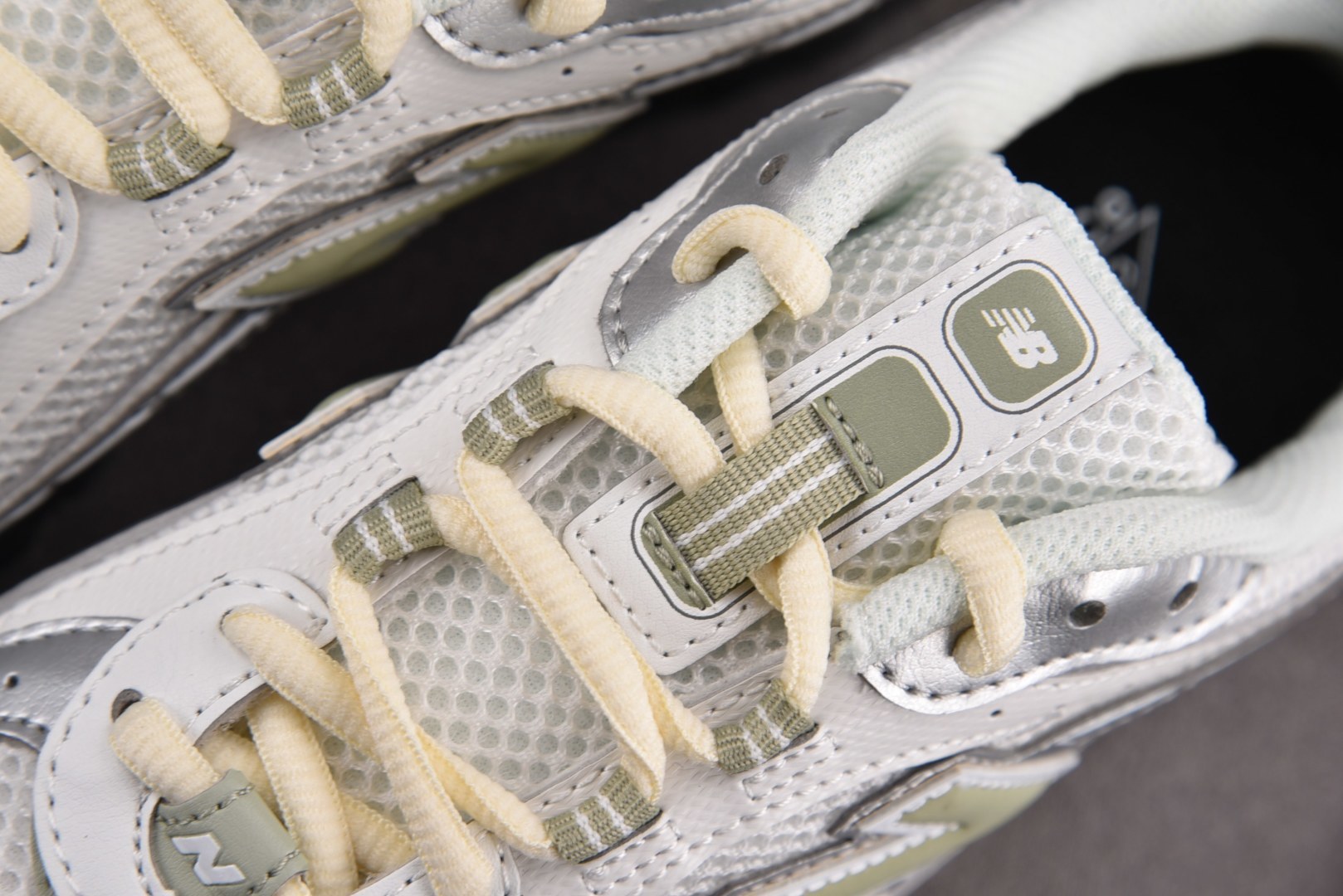 NB204 尺码:36-44.5纯原出品-New Balance 204L Silver Metalli