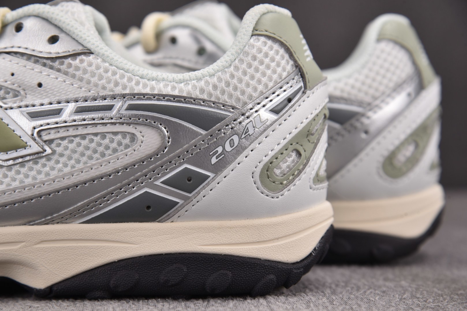 NB204 尺码:36-44.5纯原出品-New Balance 204L Silver Metalli