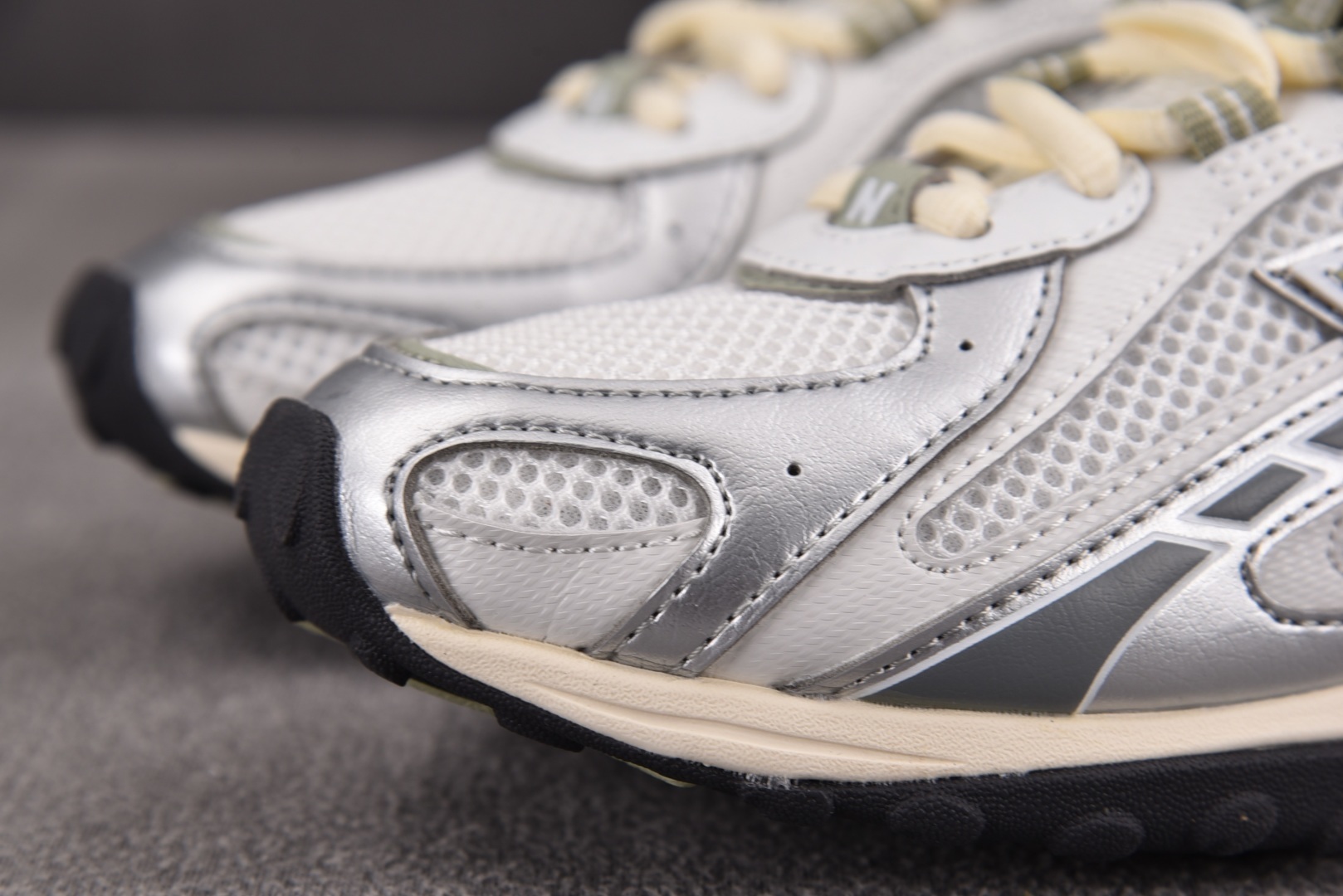 NB204 尺码:36-44.5纯原出品-New Balance 204L Silver Metalli