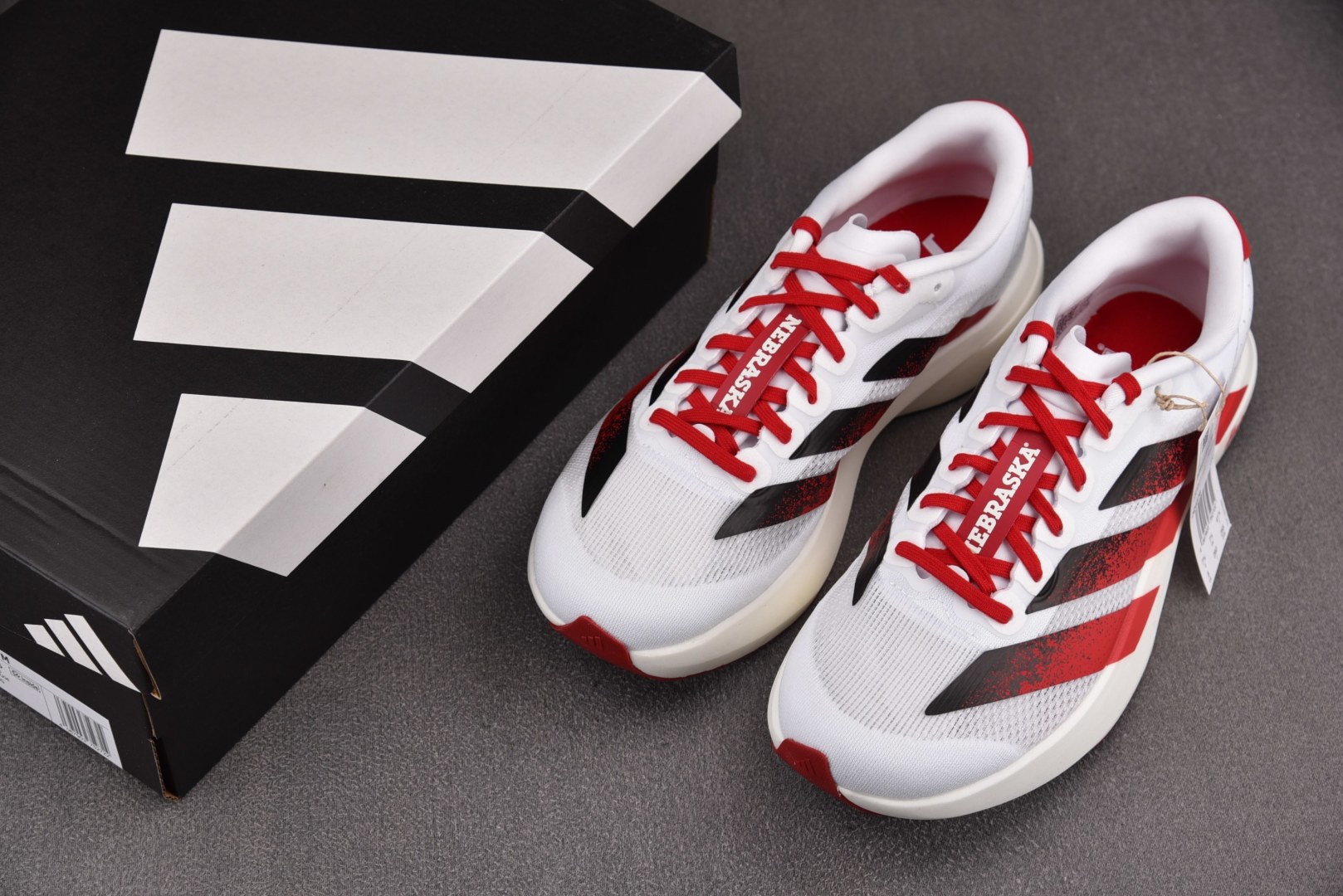 Ad Adizero Evo SL Nebraska 白红 JQ4576 尺寸36 36⅔ 37⅓ 38