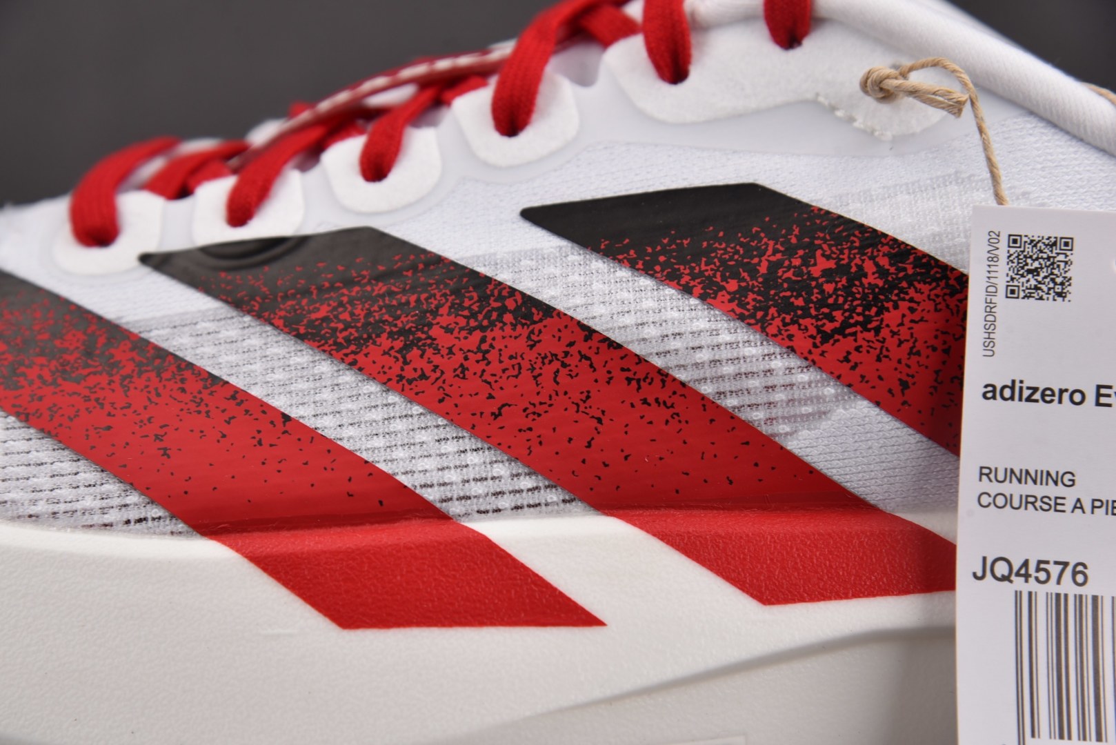Ad Adizero Evo SL Nebraska 白红 JQ4576 尺寸36 36⅔ 37⅓ 38