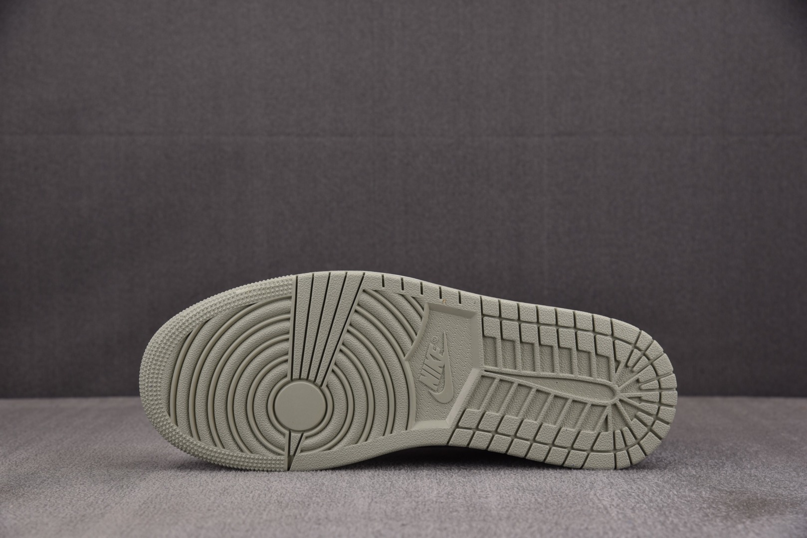 AJlow 尺码:40-47.5纯原出品-Air Jordan 1 Retro Low OG Zion