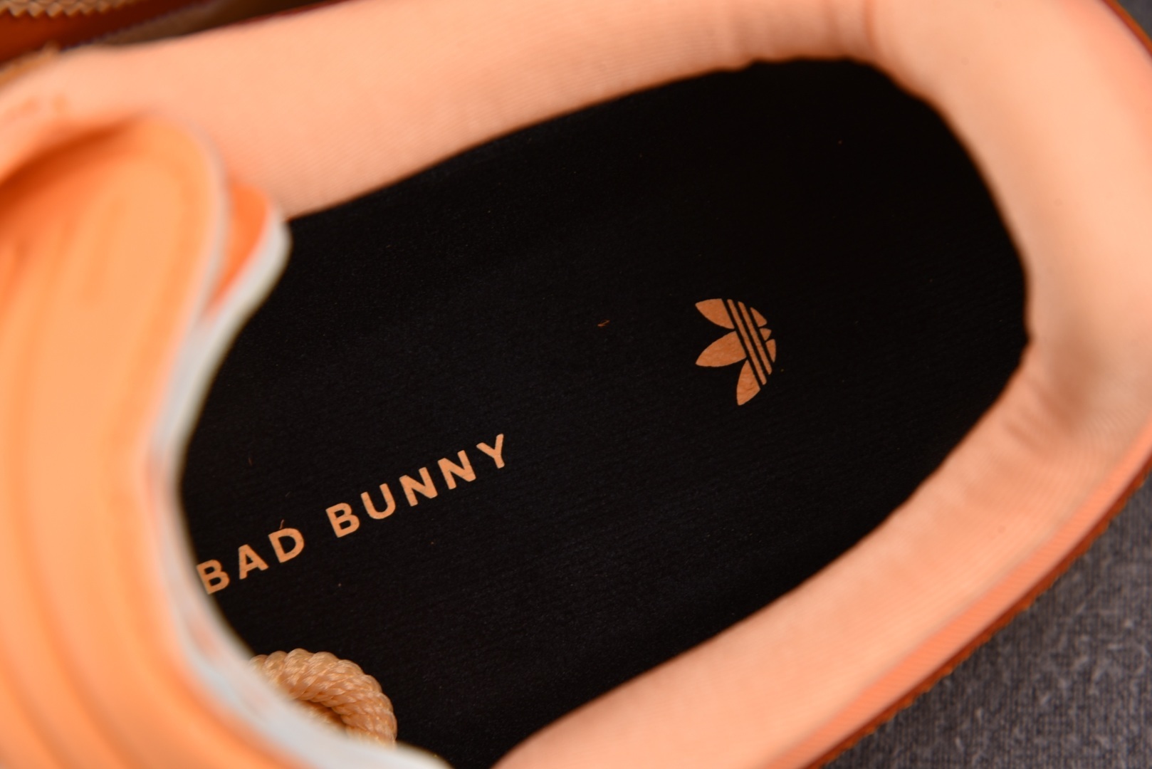 Originals 尺码:36-45纯原出品-Gazelle Indoor Bad Bunny Sant
