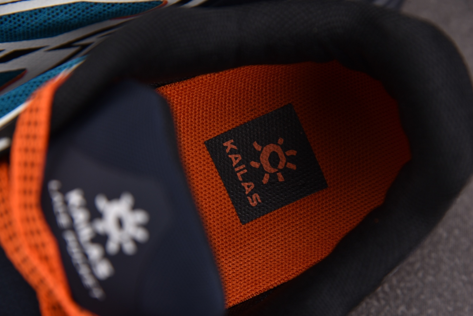 KAILAS 尺码:40-45纯原版出品-KAILAS 凯乐石 跑山徒步鞋 海洋深蓝 未漂源色 YZ02