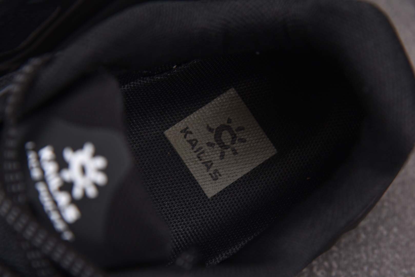 KAILAS 尺码:40-45纯原版出品-KAILAS 凯乐石 跑山徒步鞋 墨黑 YZ020尺寸36 3