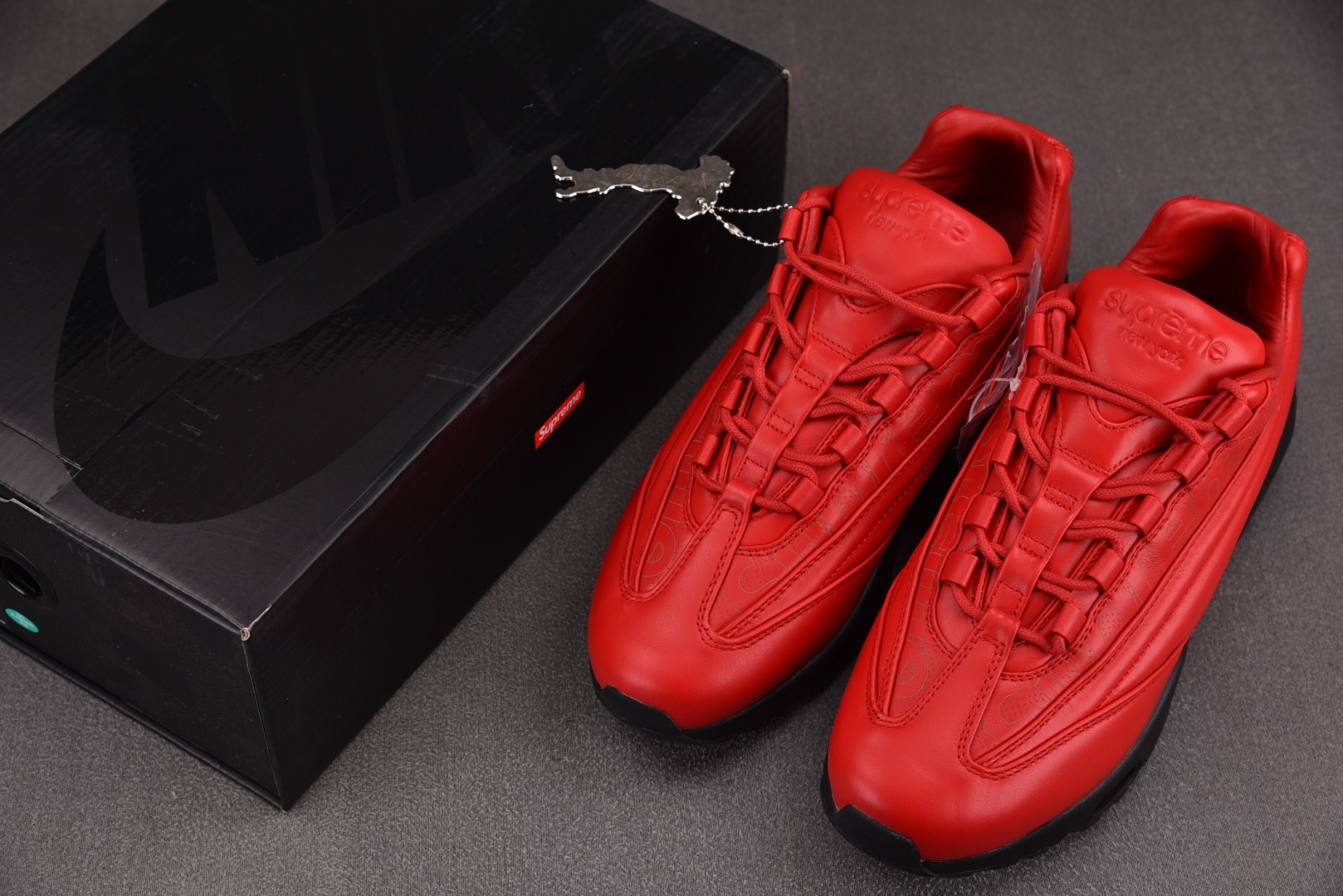 MAX95 尺码:40-47.5纯原出品-NK Air Max 95 Lux Supreme Red 黑