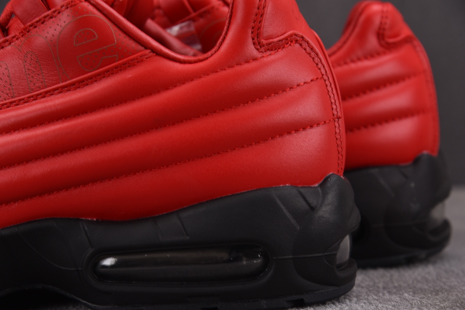 MAX95 尺码:40-47.5纯原出品-NK Air Max 95 Lux Supreme Red 黑