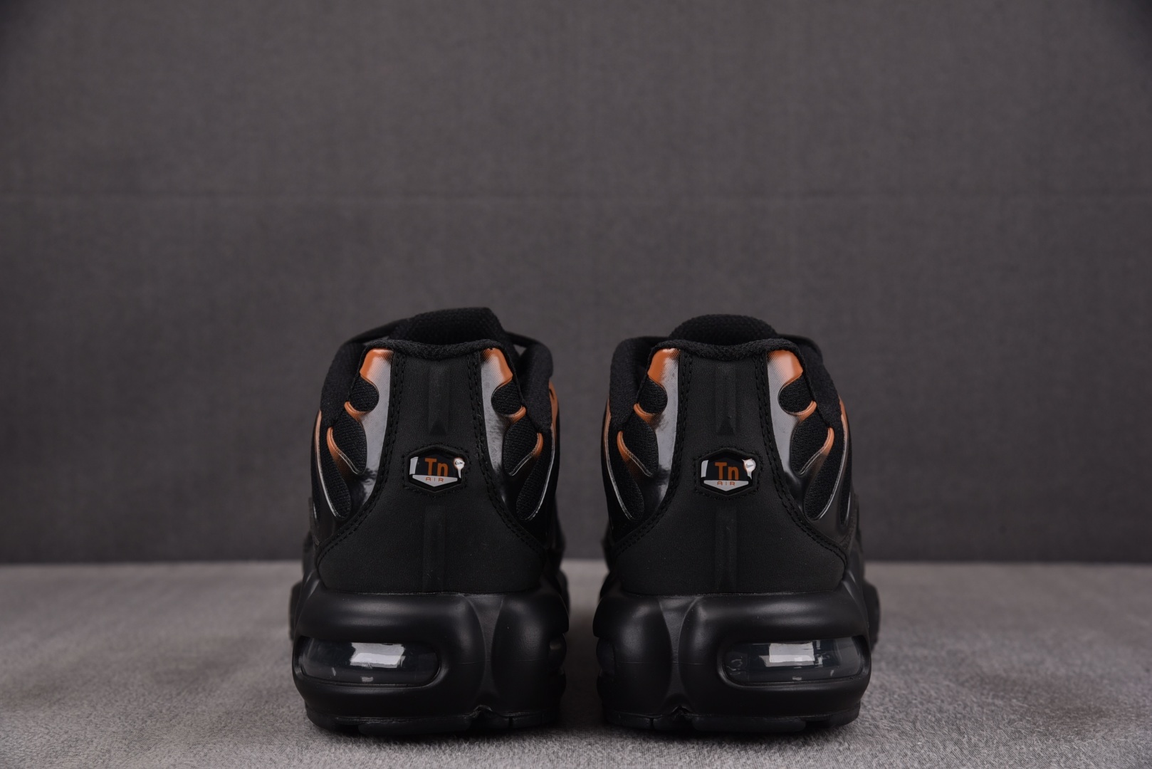 【纯原】NK Air Max Plus Dark Obsidian Monarch 黑橙 FN6949-