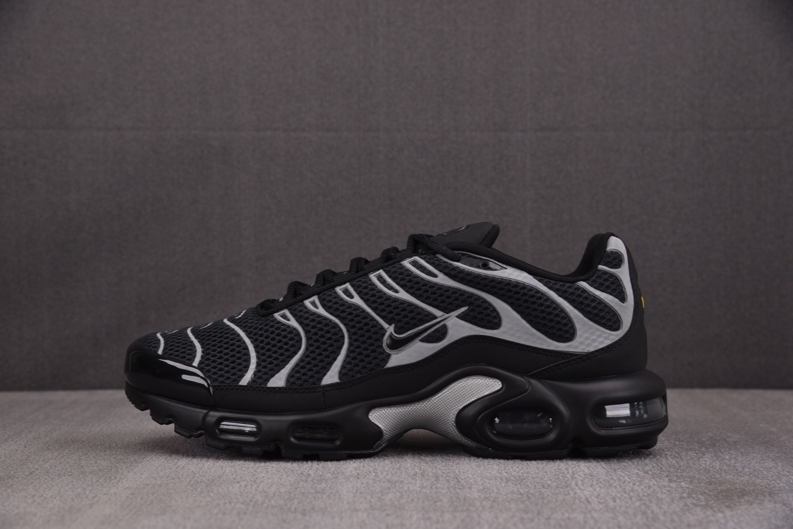 【纯原】NK Air Max Plus Premium Black Reflective Silver 