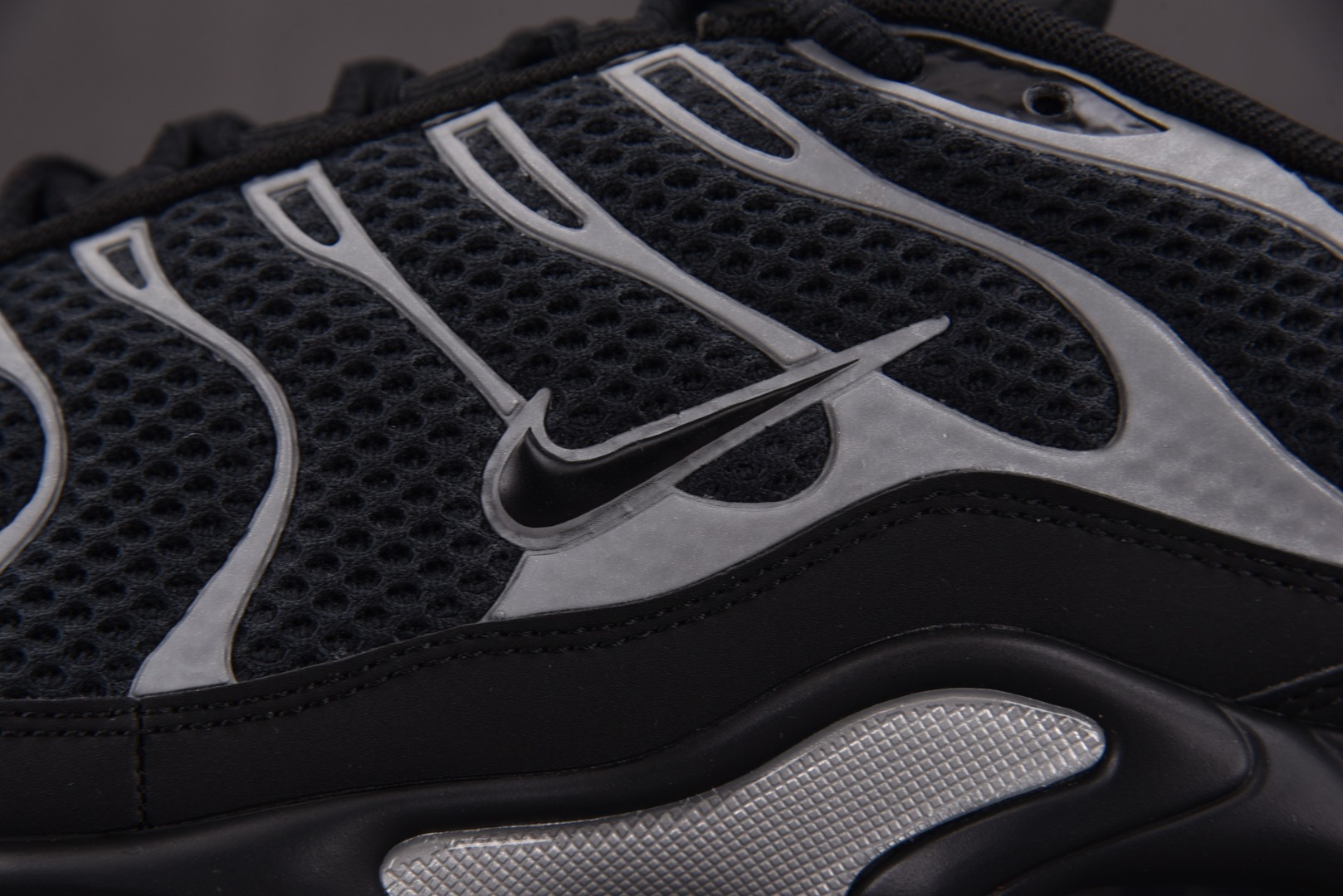 【纯原】NK Air Max Plus Premium Black Reflective Silver 