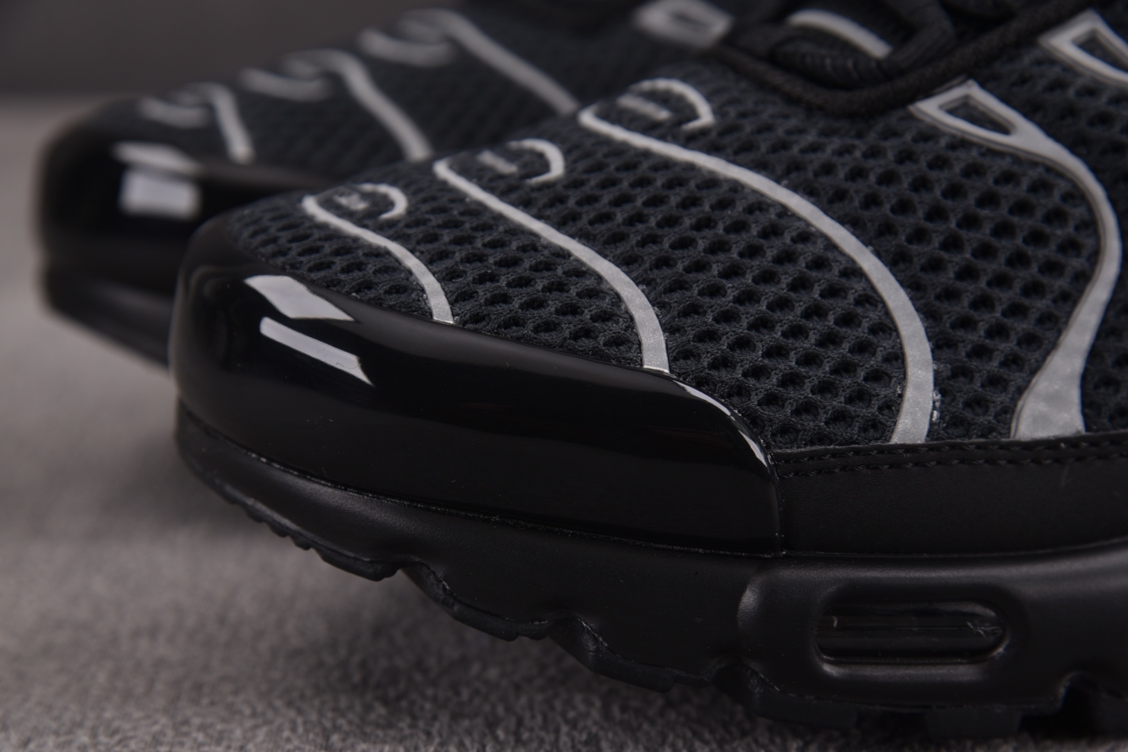 【纯原】NK Air Max Plus Premium Black Reflective Silver 
