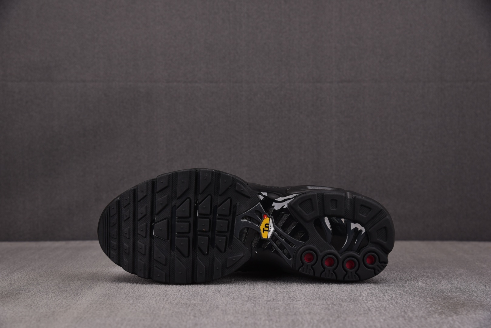 【纯原】NK Air Max Plus SE Black Chrome (Women's) 黑色 HJ9