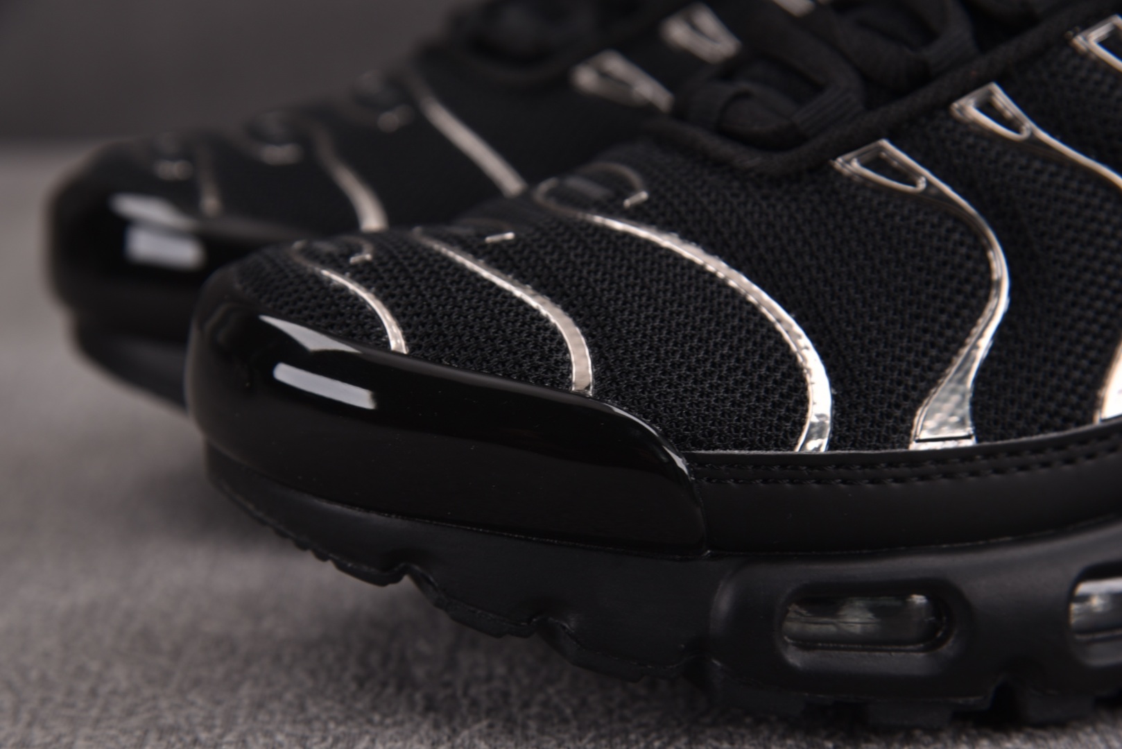 【纯原】NK Air Max Plus SE Black Chrome (Women's) 黑色 HJ9