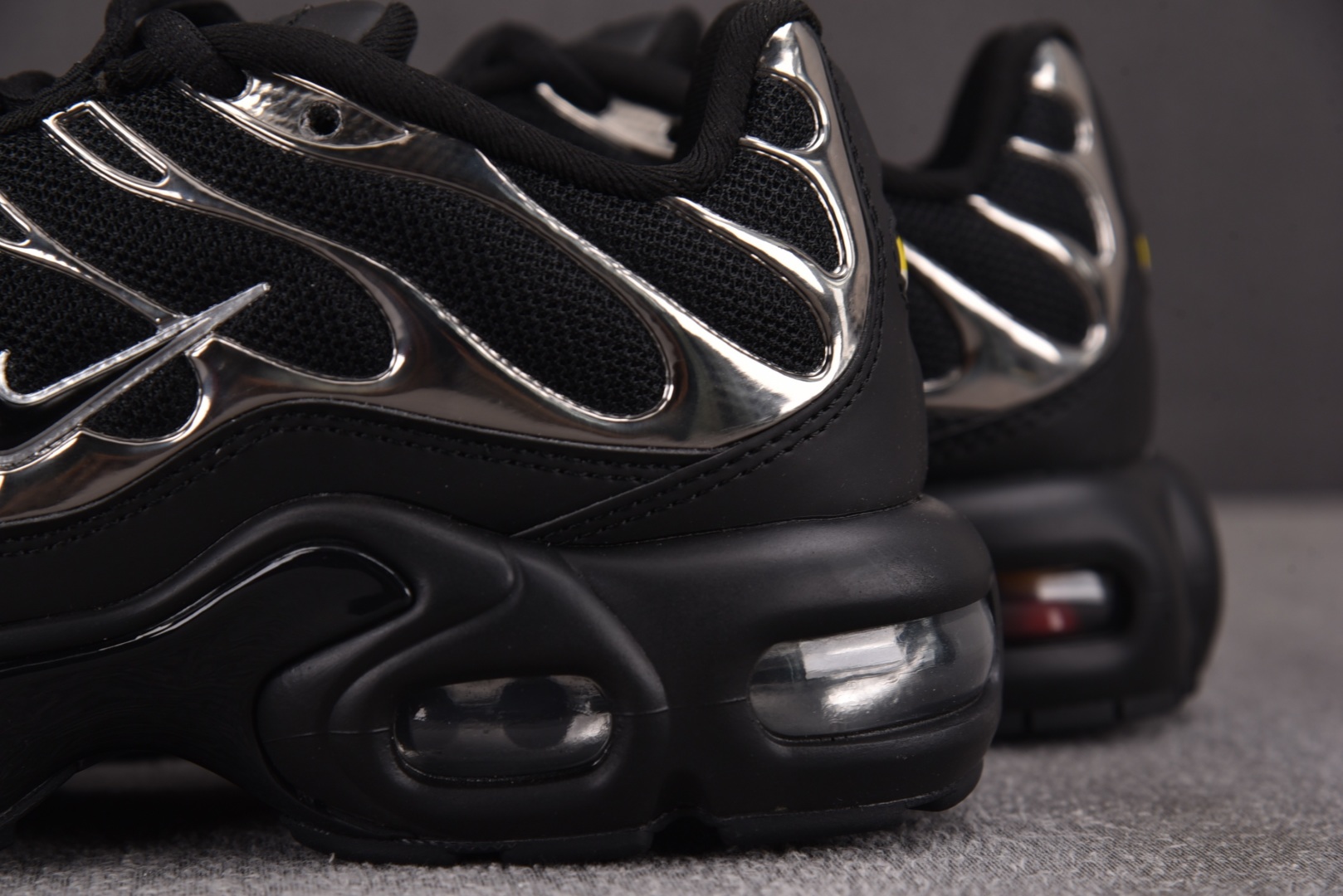 【纯原】NK Air Max Plus SE Black Chrome (Women's) 黑色 HJ9