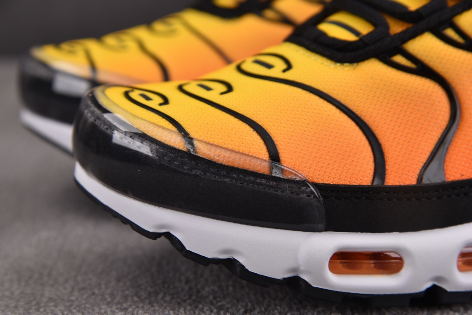 【纯原】NK Air Max Plus Sunset 日落黄 HF0552-001 #尺寸36 36.5
