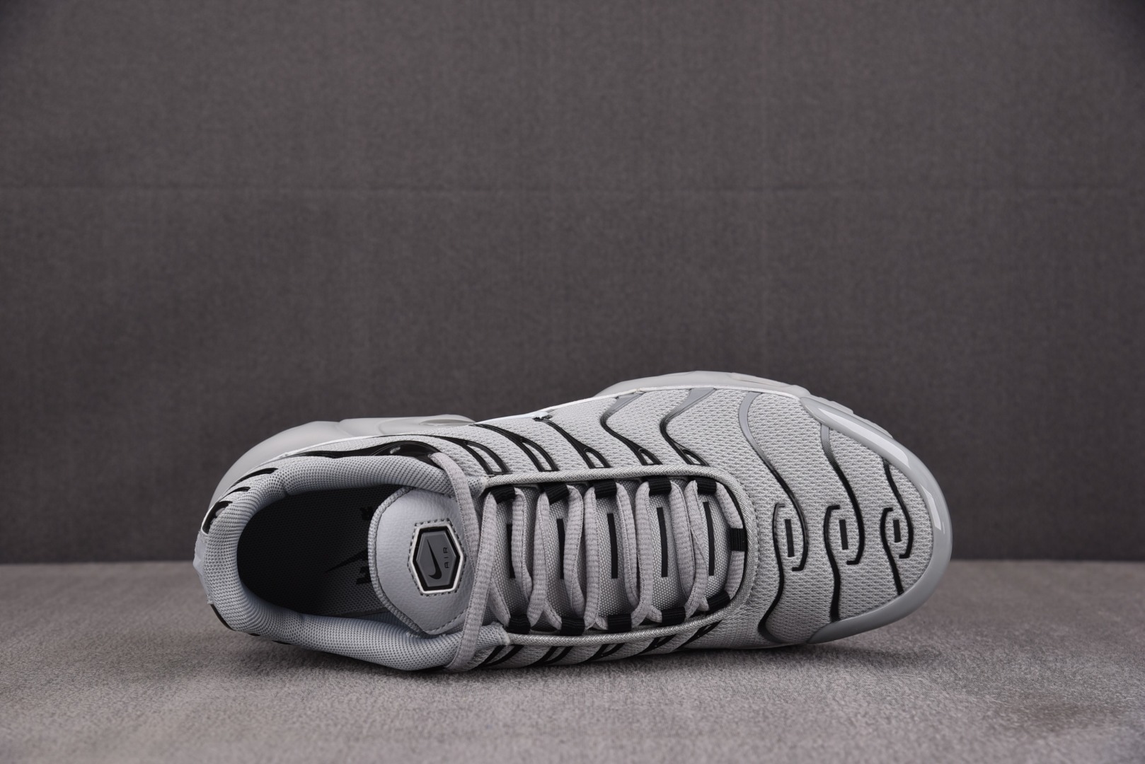 【纯原】NK Air Max Plus Wolf Grey 灰色 -021 #尺寸36 36.5 37.