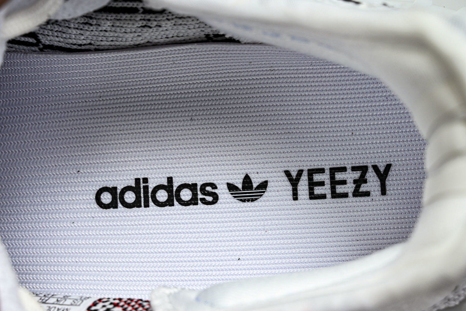 Yeezy 尺码:36-49纯原出品-Yeezy 350V2 阿迪达斯椰子350二代 C YZ013-1