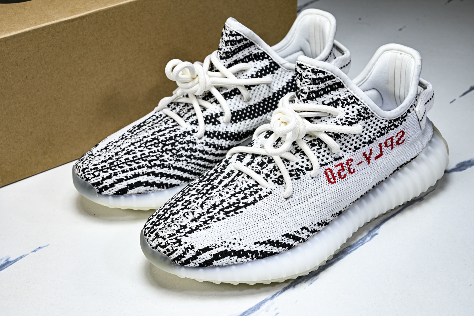 Yeezy 尺码:36-49纯原出品-Yeezy 350V2 阿迪达斯椰子350二代 C YZ013-1