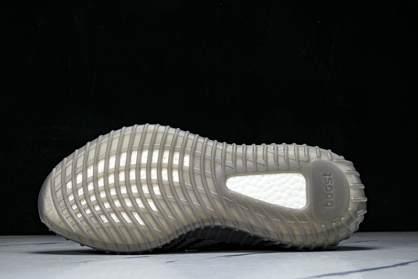 Yeezy 尺码:36-49纯原出品-Yeezy 350V2 Boost 侃爷椰子350二代 灰橙字斑马