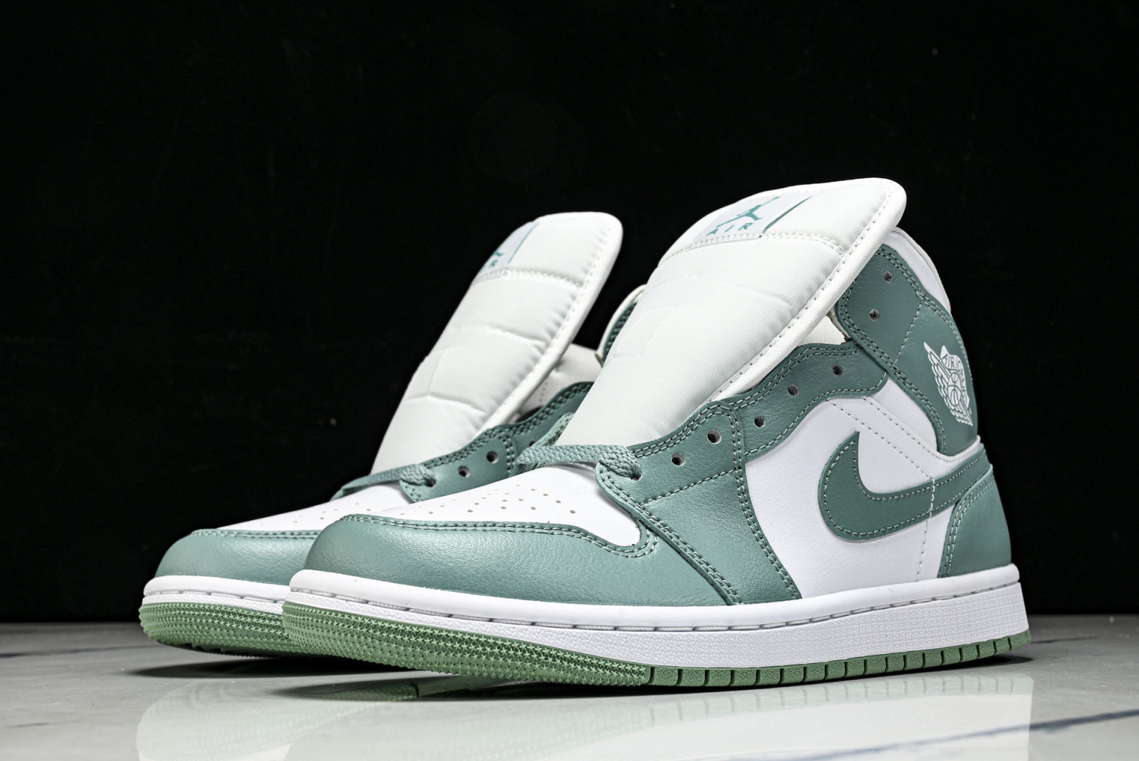 Mid中帮 尺码:35.5-46纯原出品-Air Jordan 1 Mid Jade Smoke AJ1