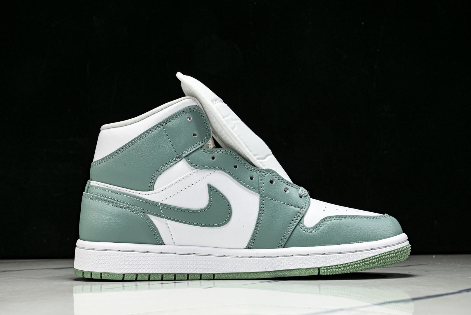 Mid中帮 尺码:35.5-46纯原出品-Air Jordan 1 Mid Jade Smoke AJ1
