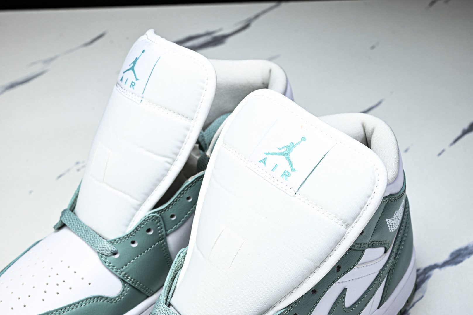 Mid中帮 尺码:35.5-46纯原出品-Air Jordan 1 Mid Jade Smoke AJ1