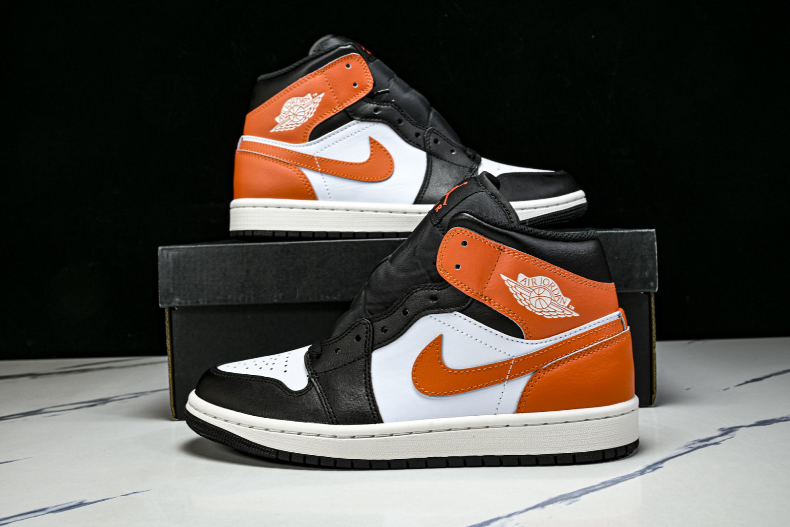 Mid中帮 尺码:40-46纯原出品-Air Jordan 1 Mid AJ1 乔1黑白橙 DQ8426