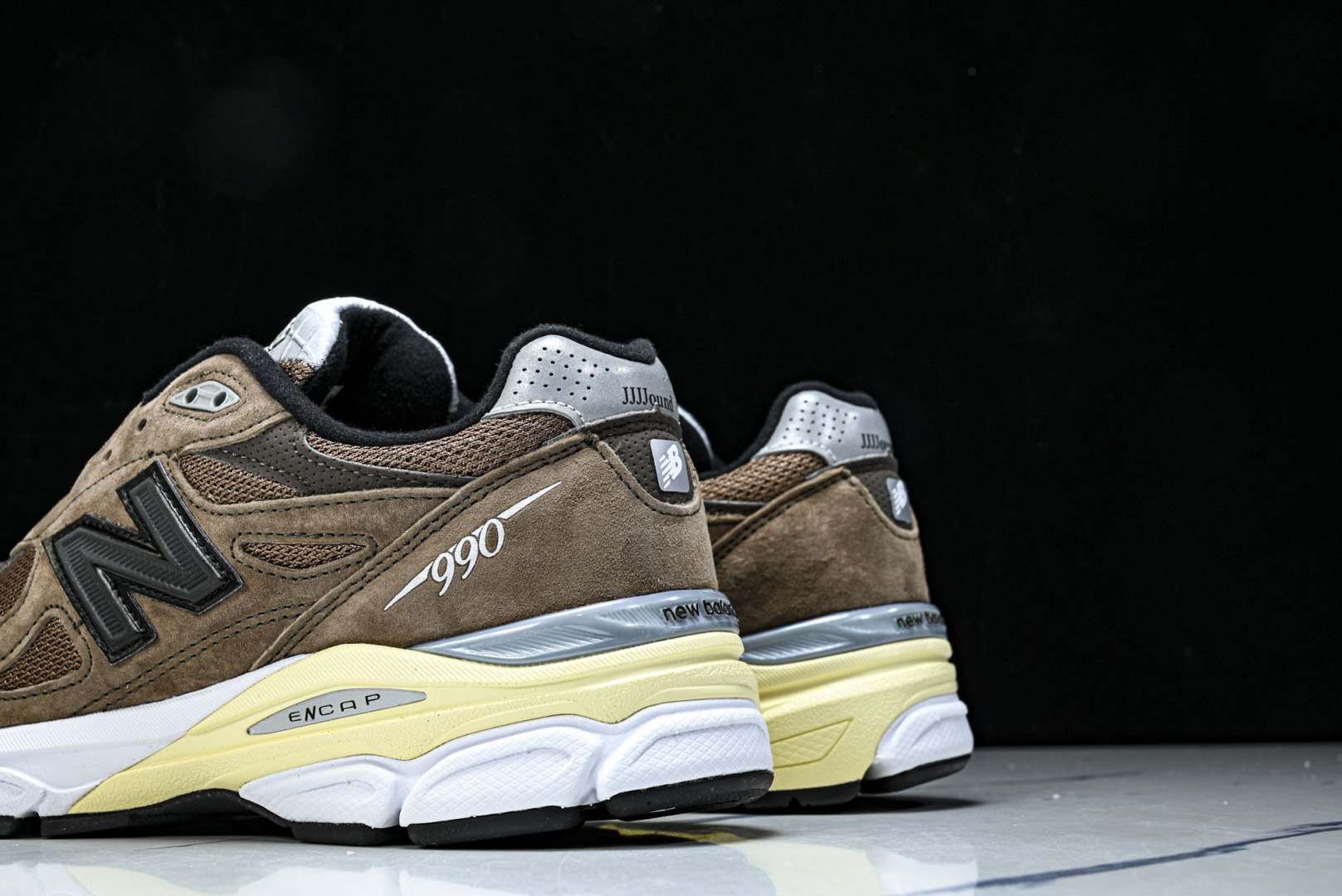 美产 JJJJound x New Balance NB 990 V3“Monteral”棕褐色 M99