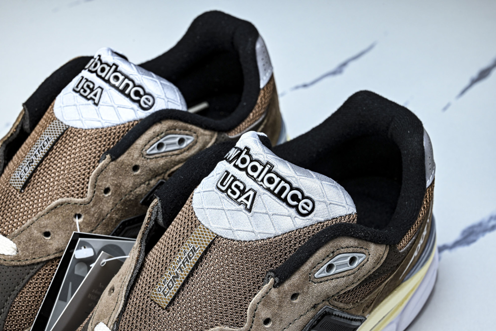 美产 JJJJound x New Balance NB 990 V3“Monteral”棕褐色 M99