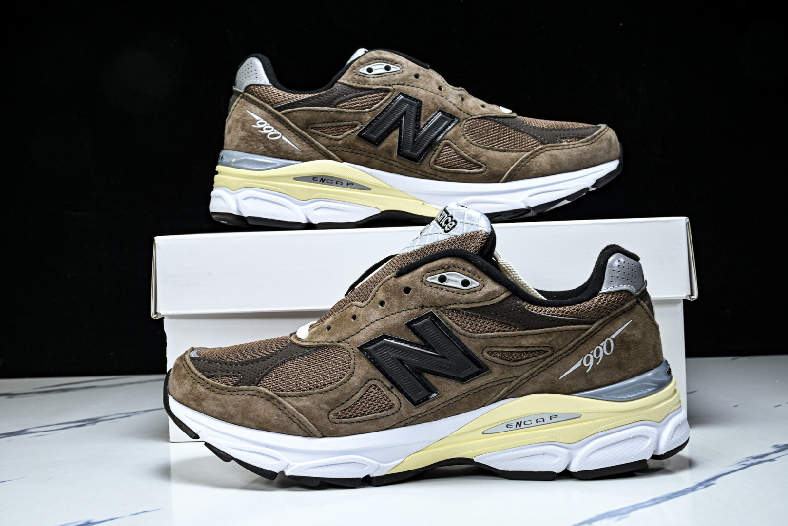 美产 JJJJound x New Balance NB 990 V3“Monteral”棕褐色 M99
