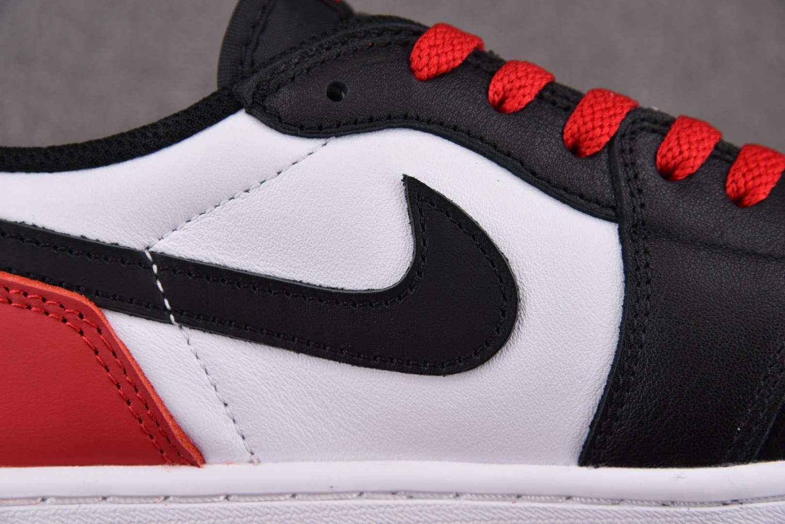 AJ Low黑脚趾 尺码:36-47.5Air Jordan 1 Low OG“Black Toe”黑脚