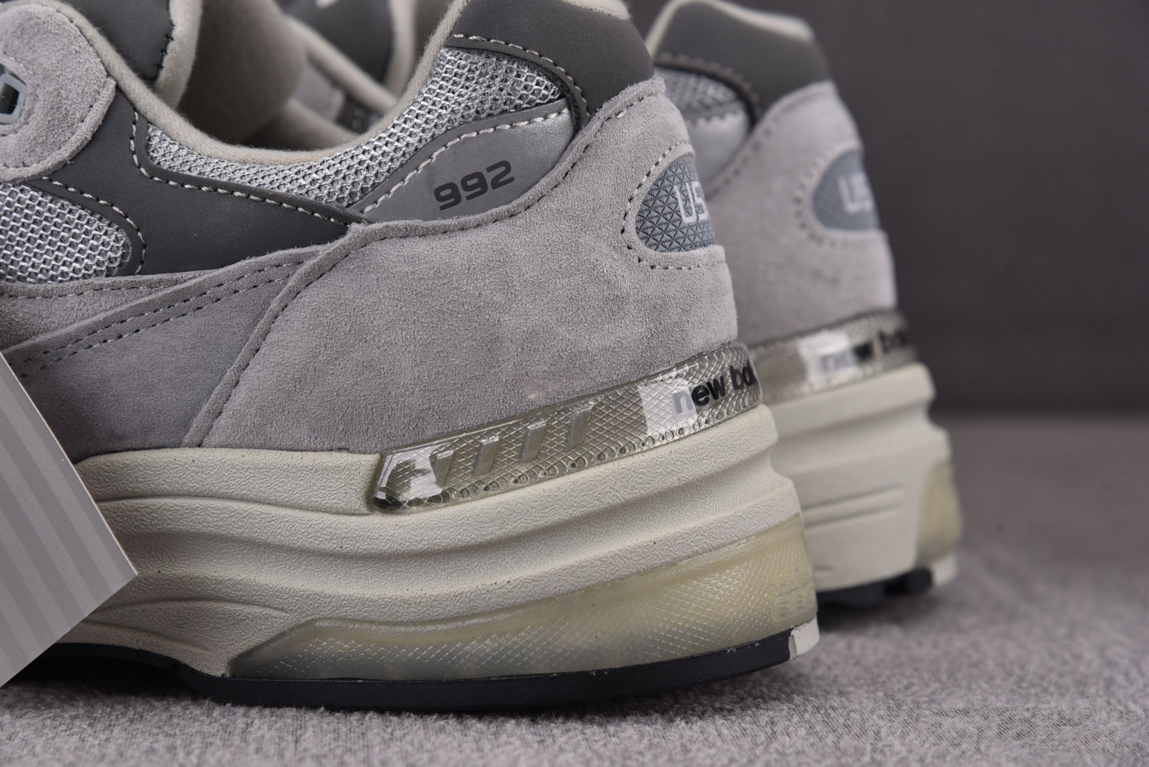 NB992 尺码:36-47New Balance 1112 元祖灰 M992GR YZ004