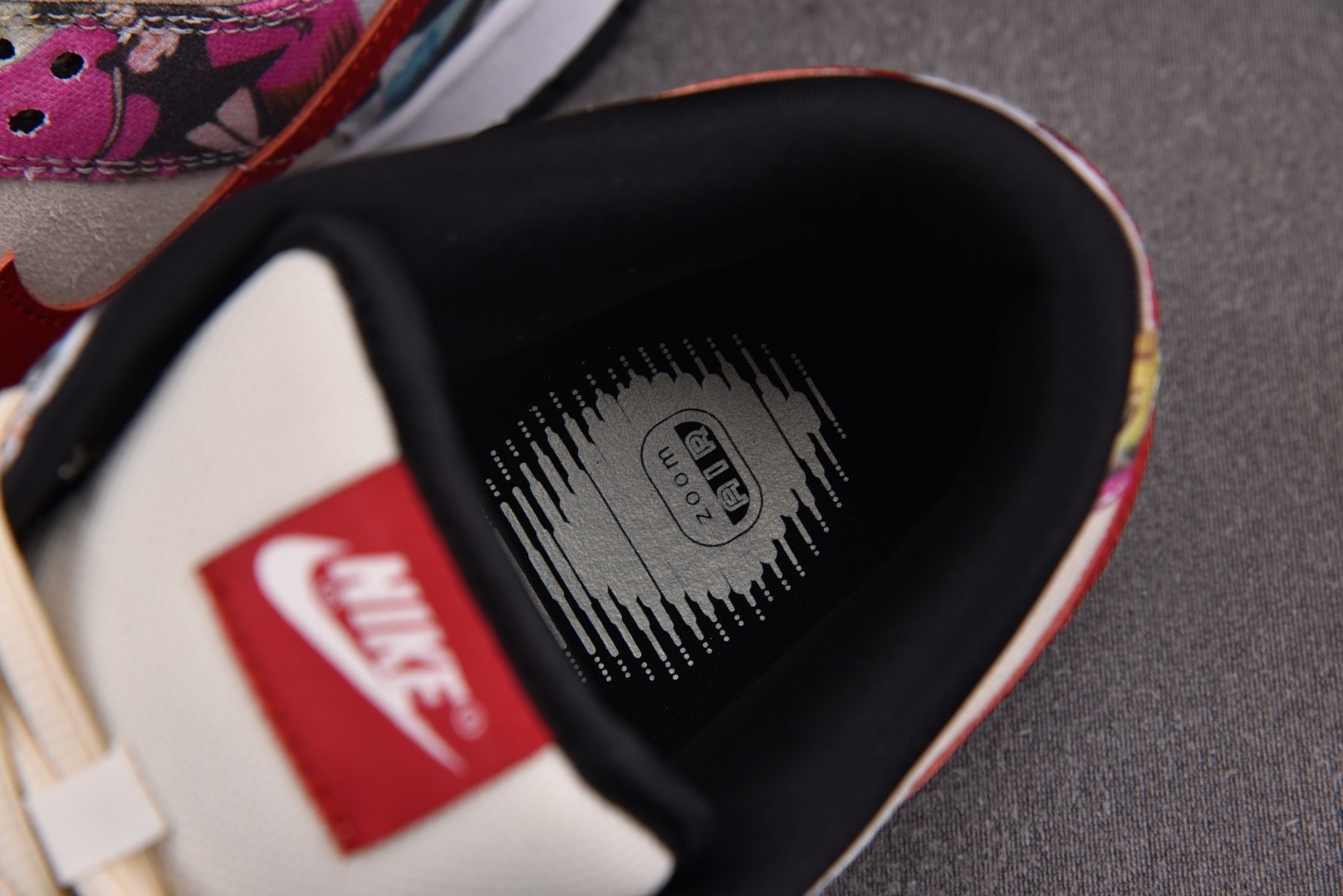 Dunk巴黎 Size:40-47.5Dunk SB Low SE Paris 城市限定 巴黎 -111