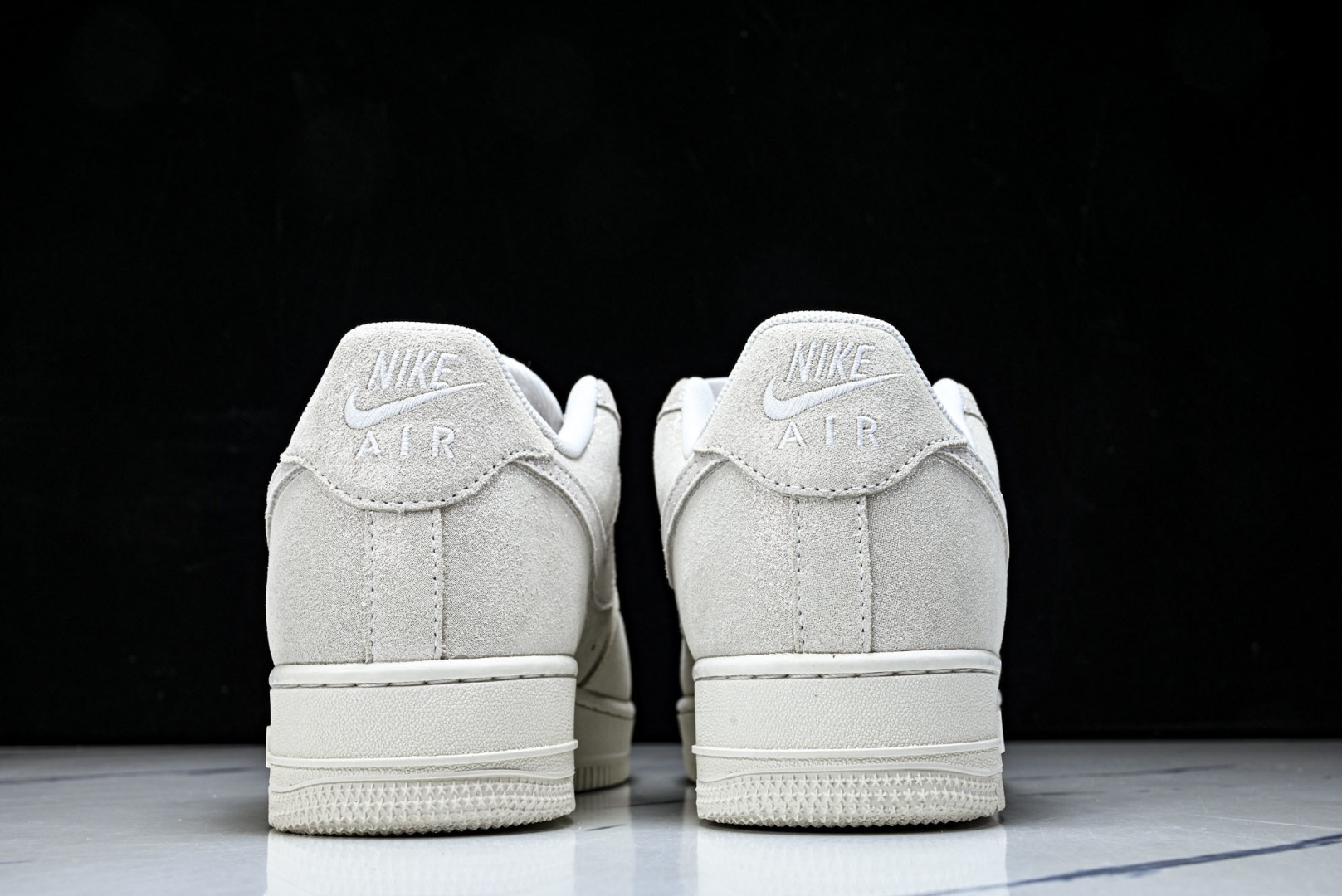 NK Air Force 1'07 Low 空军一号低帮休闲板鞋 HQ3499 100 #尺码 36 3